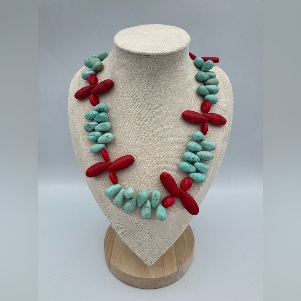 Vintage Southwestern‎ Style Turquoise Red Bead Necklace Handmade Look
